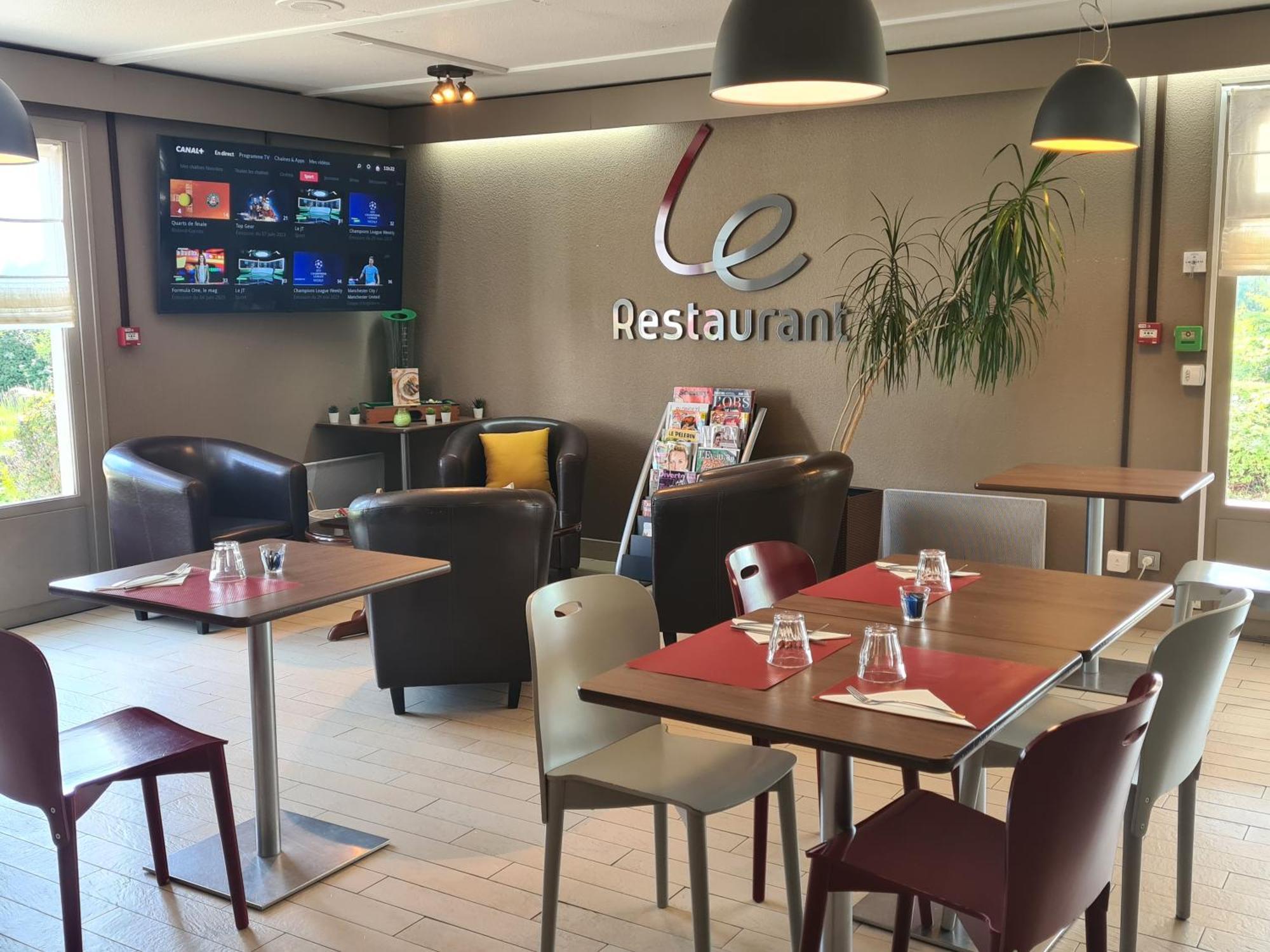 Hotel Campanile Saint-Etienne Est- Saint-Chamond Zewnętrze zdjęcie